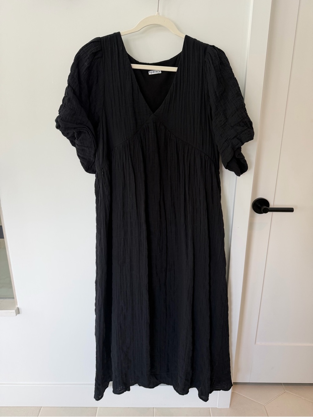 apéro Nara Babydoll Midi Dress - Black - M